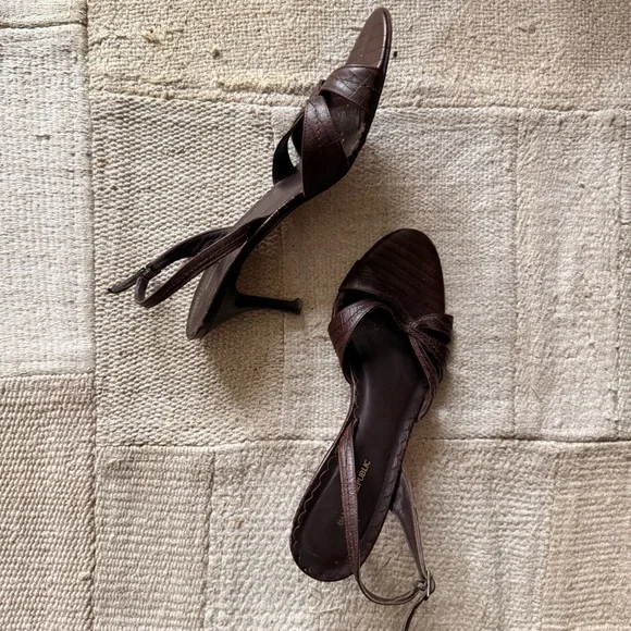 Banana Republic Dark Brown leather slingback kitten heels Strappy sandals CBK - Picture 1 of 9